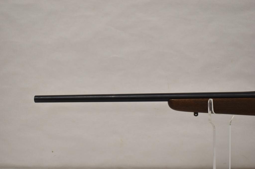 Gun. Tikka Model T3 25-06 cal Rifle