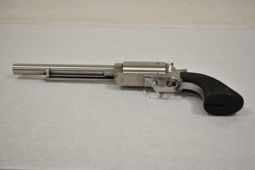 Gun. Magnum Research SS BFR 45 70 cal  Revolver