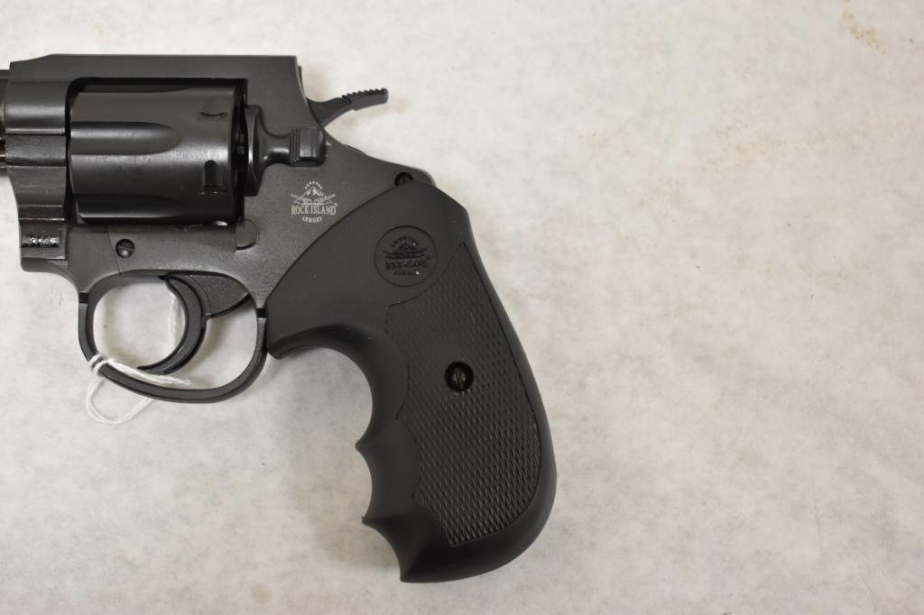 Gun. Rock Island M200 .38 SPL Revolver