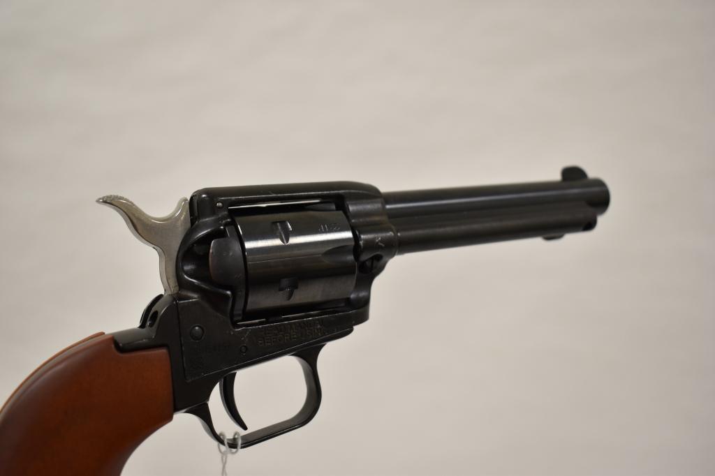 Gun. Heritage Rough Rider .22LR /WMR Revolver