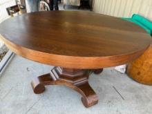 60" Round Oak Pedestal Table w/4 Leaves