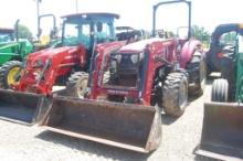 MAHINDRA 25555 4WD W/ LDR AND BUCKET