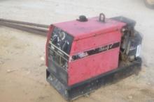 LINCOLN RANGER 8 WELDER