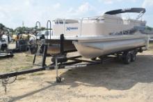 2012 EXPRESS PNOTOON BOAT W/ 115HP YAMAHA MOTOR