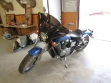 2001 Honda Shadow 750 Motorcycle (R)