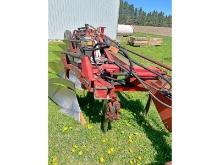 Kongskilde Model 300 with Drive On Points 5 Furrow 18"