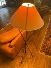 60"T floor lamp,metal arrow design with shade