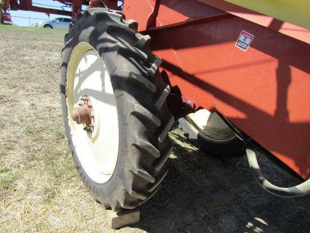 1684. 366-786, HARDI 1000 NAVIGATOR CROP SPRAYER, 80 FT. BOOMS, 3 BODY NOZZ