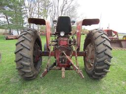 155. 1967 FARMALL 656 GAS TRACTOR, WIDE FRONT, IH FLAT TOP FENDERS, 15.5 X
