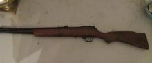 Vtg Crosman Model 140 Vintage 22 Caliber Pump Pellet Gun Air Rifle