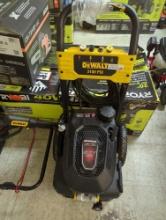 DEWALT 3100 PSI 2.3 GPM Cold Water Gas Pressure Washer with HONDA GCV170 Engine, Appears to be Used