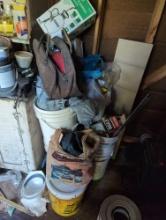 (SHED) REMAINING CONTENTS OF SHED TO INCLUDE: ENTRY WAY DOOR, WOODEN SINGLE CABINET, RAKES, SHOVELS,