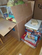 (UPBR1) BOX LOT OF MISCELLANEOUS VINTAGE TOYS AND GAMES. STROBE, THE FAR SIDE, VIDEO VILLAGE GAME.
