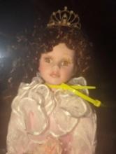 (GAR) "Miss Quince Anos" Umbrella Style Porcelain Doll with Brown Hair and Brown Eyes Wearing a Pink