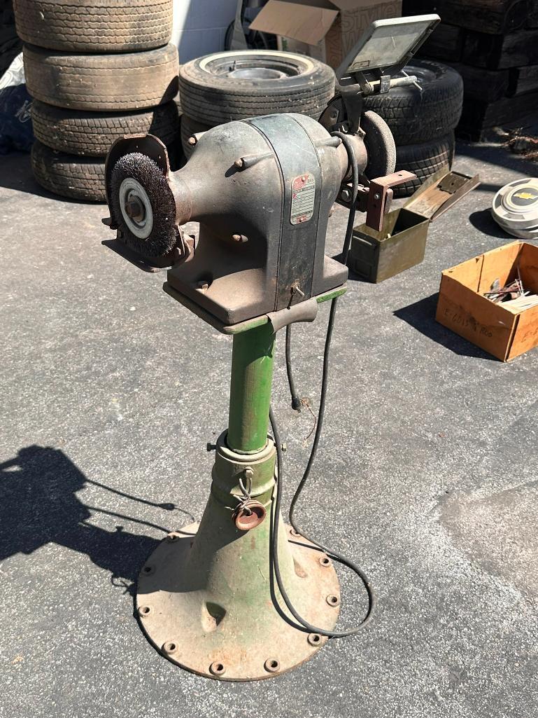 Thor B6S Bench Grinder