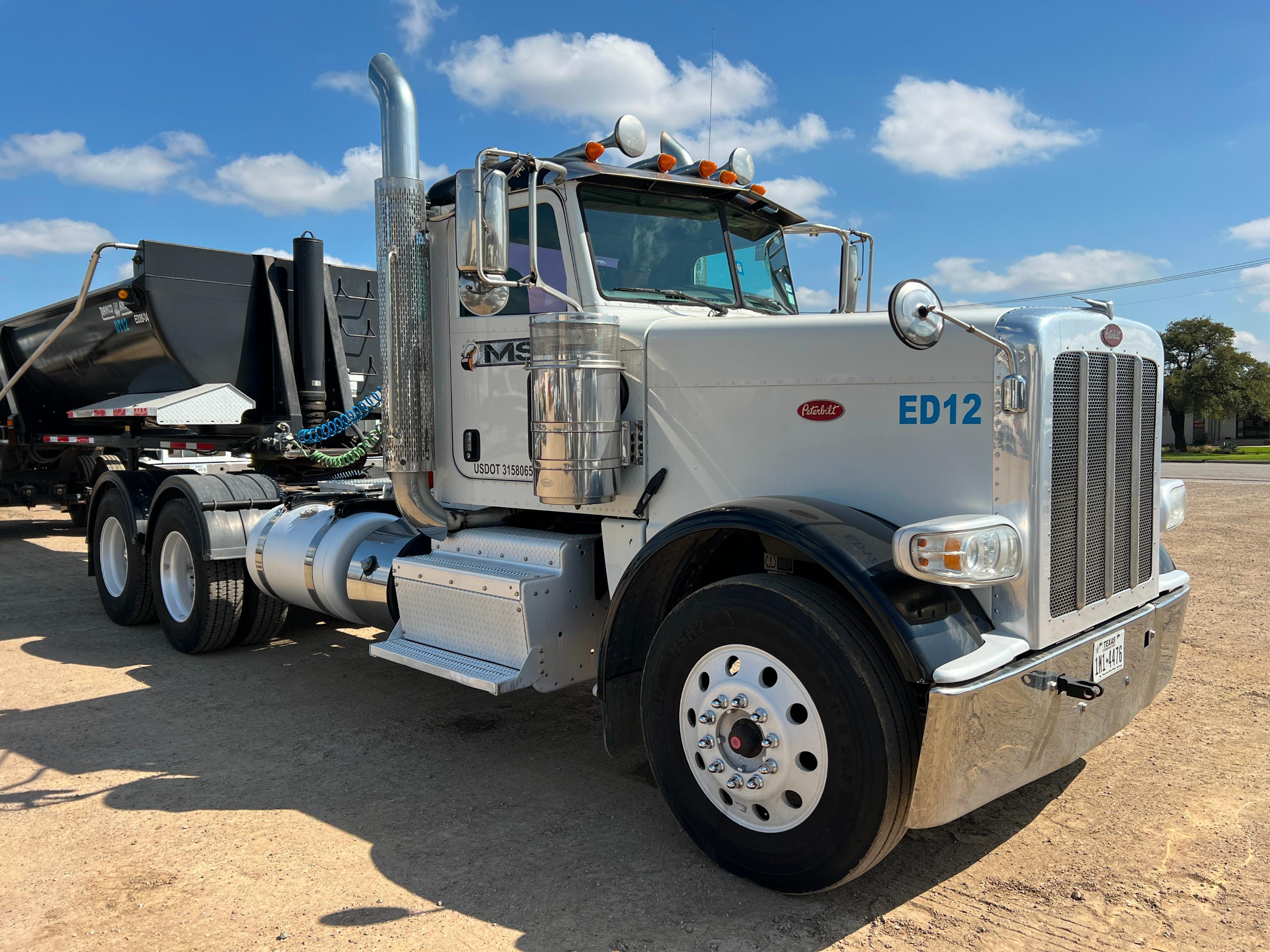 2017 PETERBILT 389 TRUCK TRACTOR VN:1XPXD49X2HD362229...powered by Cummins ISX15 diesel engine,