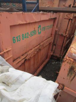 ROLLOFF CONTAINER 30' ROLL OFF CONTAINER buyer responsible for loading / acheteur responsible du