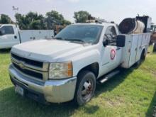 2009 CHEVY 3500HD SERVICE TRUCK VN:141851 powered by gas engine, equipped with power steering,