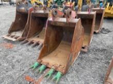 ESCO ES36HDP 36IN. DIGGING BUCKET W/ TEETH EXCAVATOR BUCKET SN:RH122051 fits 350 class machines.