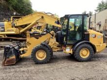 2022 CAT 906M RUBBER TIRED LOADER powered by Cat C3.3B diesel engine, equipped with EROPS, 3rd valve