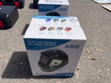 NEW AUTO DARKENING WELDING HELMET NEW SUPPORT EQUIPMENT