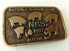BELT BUCKLE NATIONAL BARROW SHOW AUSTIN MN 1997 LIMITED EDITION NO NUMBER OF 100 DIST BY KATO