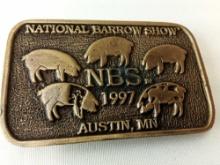BELT BUCKLE NATIONAL BARROW SHOW AUSTIN MN 1997 LIMITED EDITION #19 OF 100 DIST BY KATO SPECIALTIES