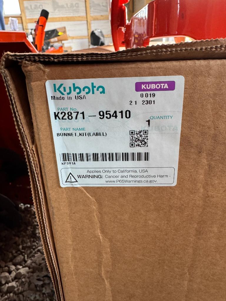 58 NIB Kubota BX2380 Hood