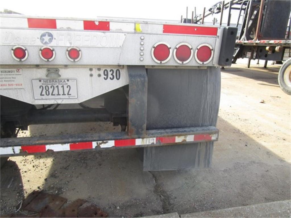 2012 GREAT DANE FLATBED TRAILER, 48'X102", aluminum wheels, 11r22.50 tires,