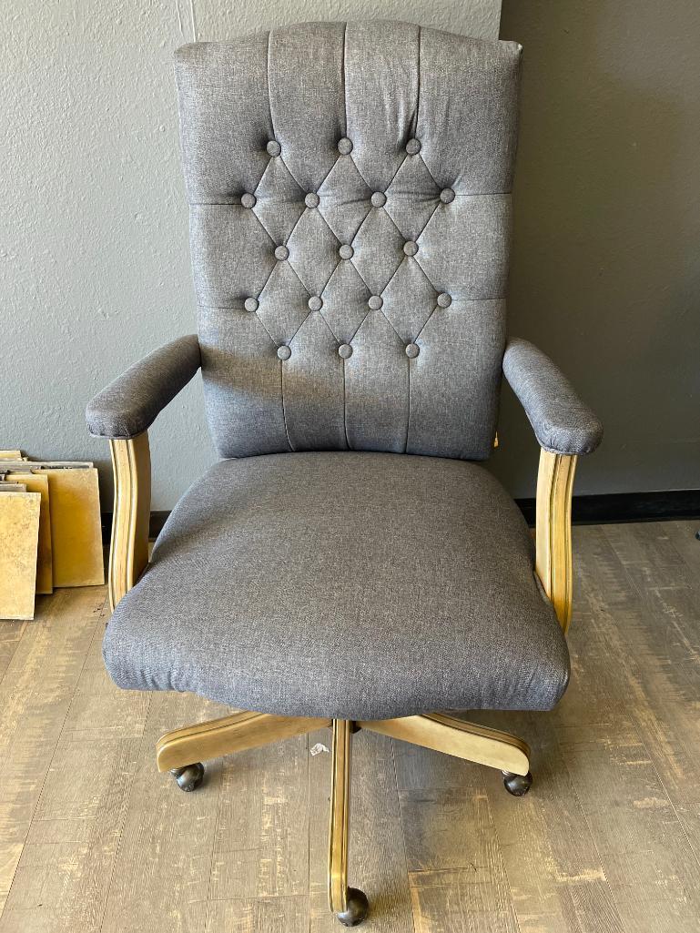 Upholstered Rolling Office Chair