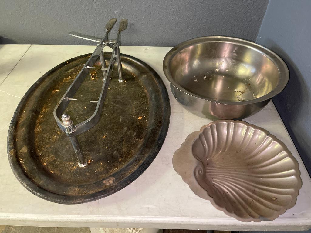 Three Piece King Cole Lot Incl Mixing Bowl, Stainless Shell Serving Dish and Carving Platter