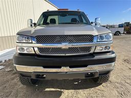 2004 CHEVROLET SILVERADO 2500 LS