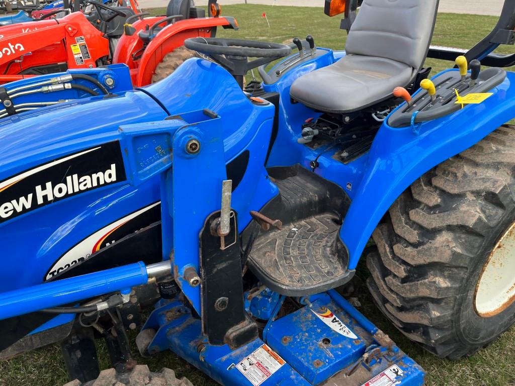 New Holland TC33DA Compact Tractor