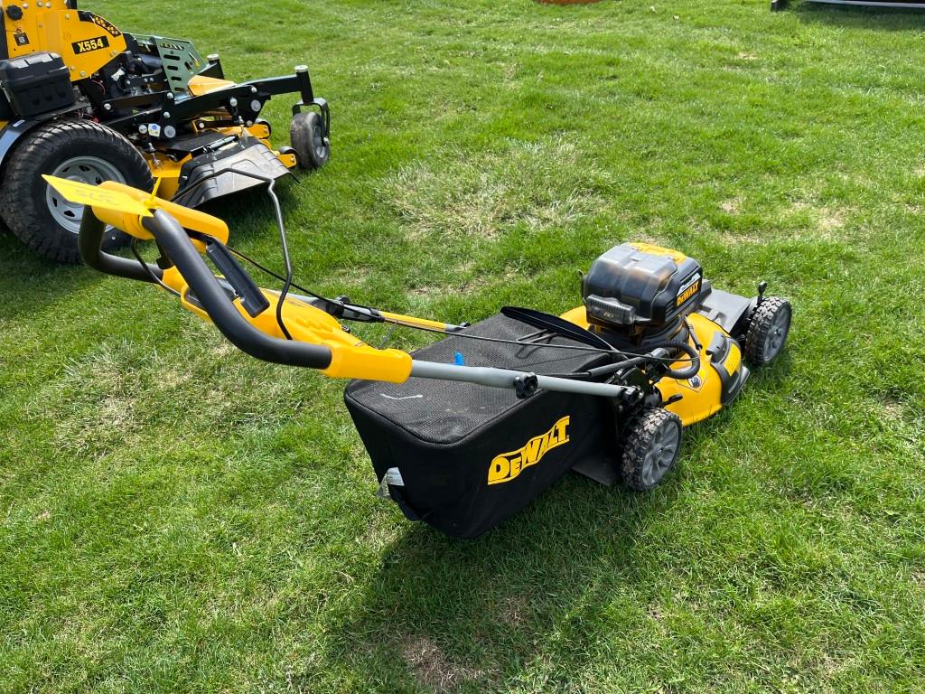 2022 Dewalt DCMWSP244 Walk Mower