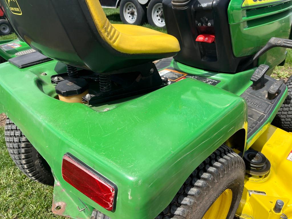 John Deere 345 Garden Tractor