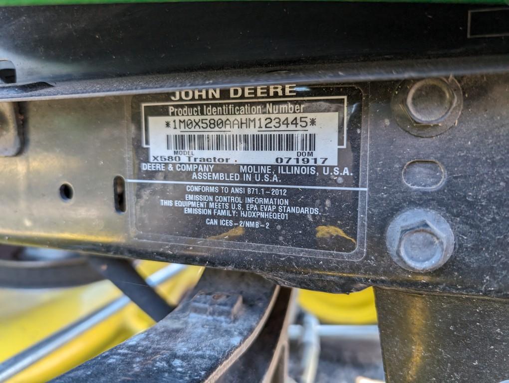 John Deere X580 Lawn Tractor