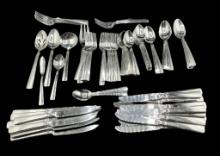 Reed and Barton Select Stainless Flatware: (4)