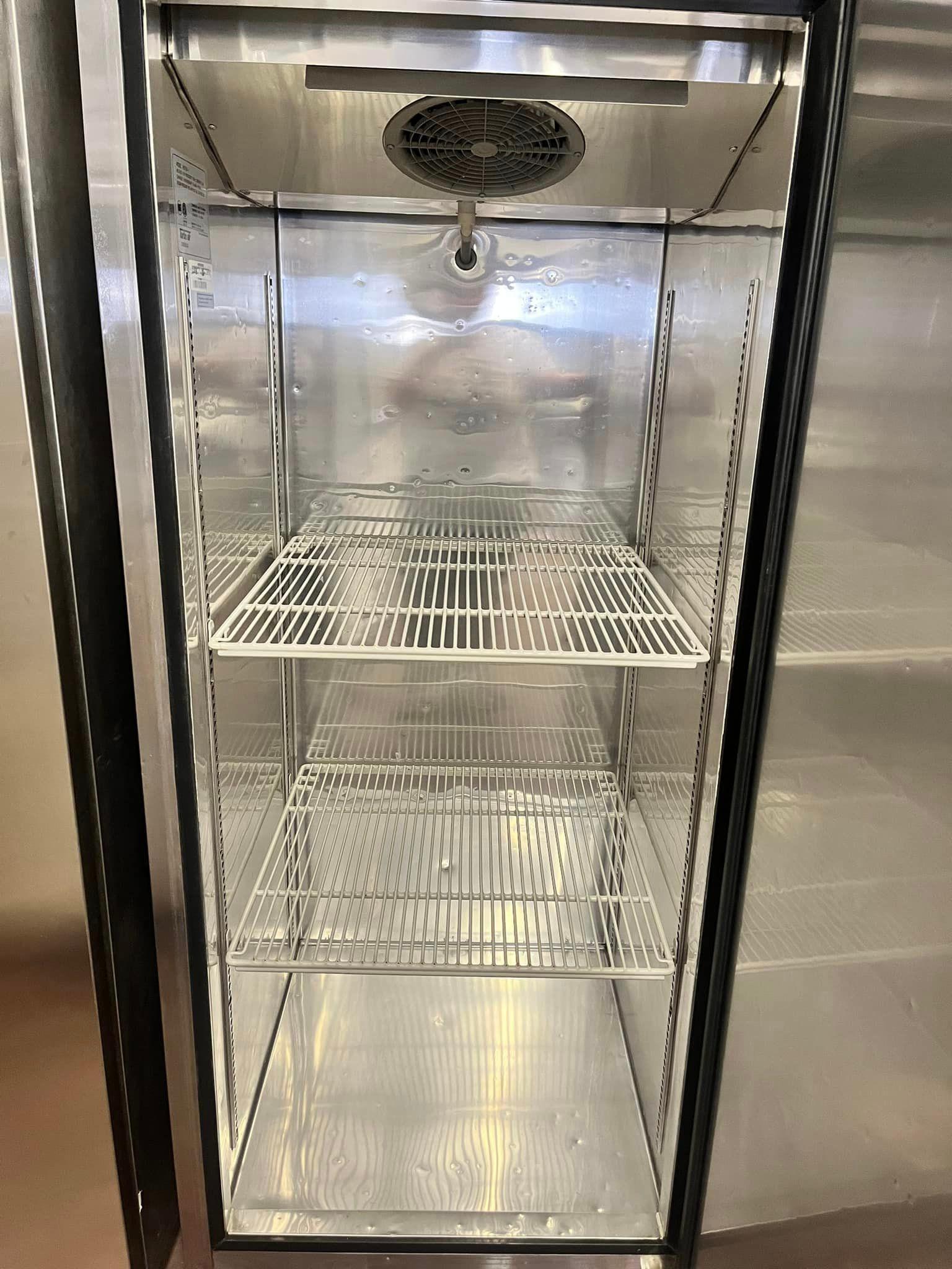 Turbo Air Single Door Freezer w/STL STL interior