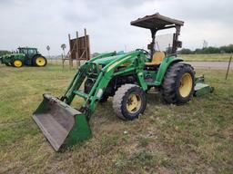 John Deere 4600 Loader Tractor w/ Rotary Shredder Attachment