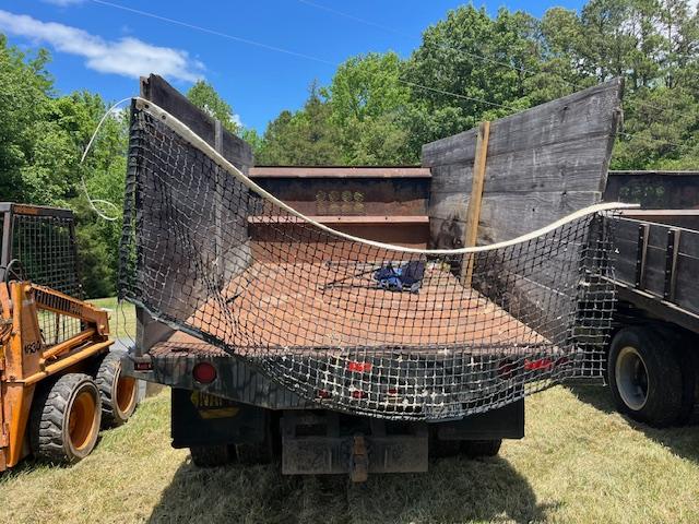 86’ FORD DUMP TRUCK 140K MILES SHOWING