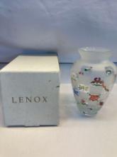 New Lenox Hand Painted Decorative Vase In Box