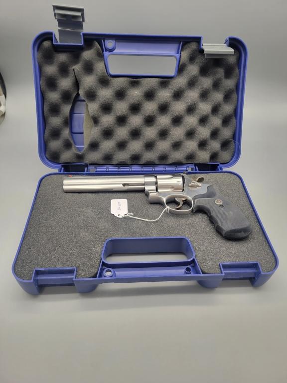 Smith & Wesson 629-6 .44mag
