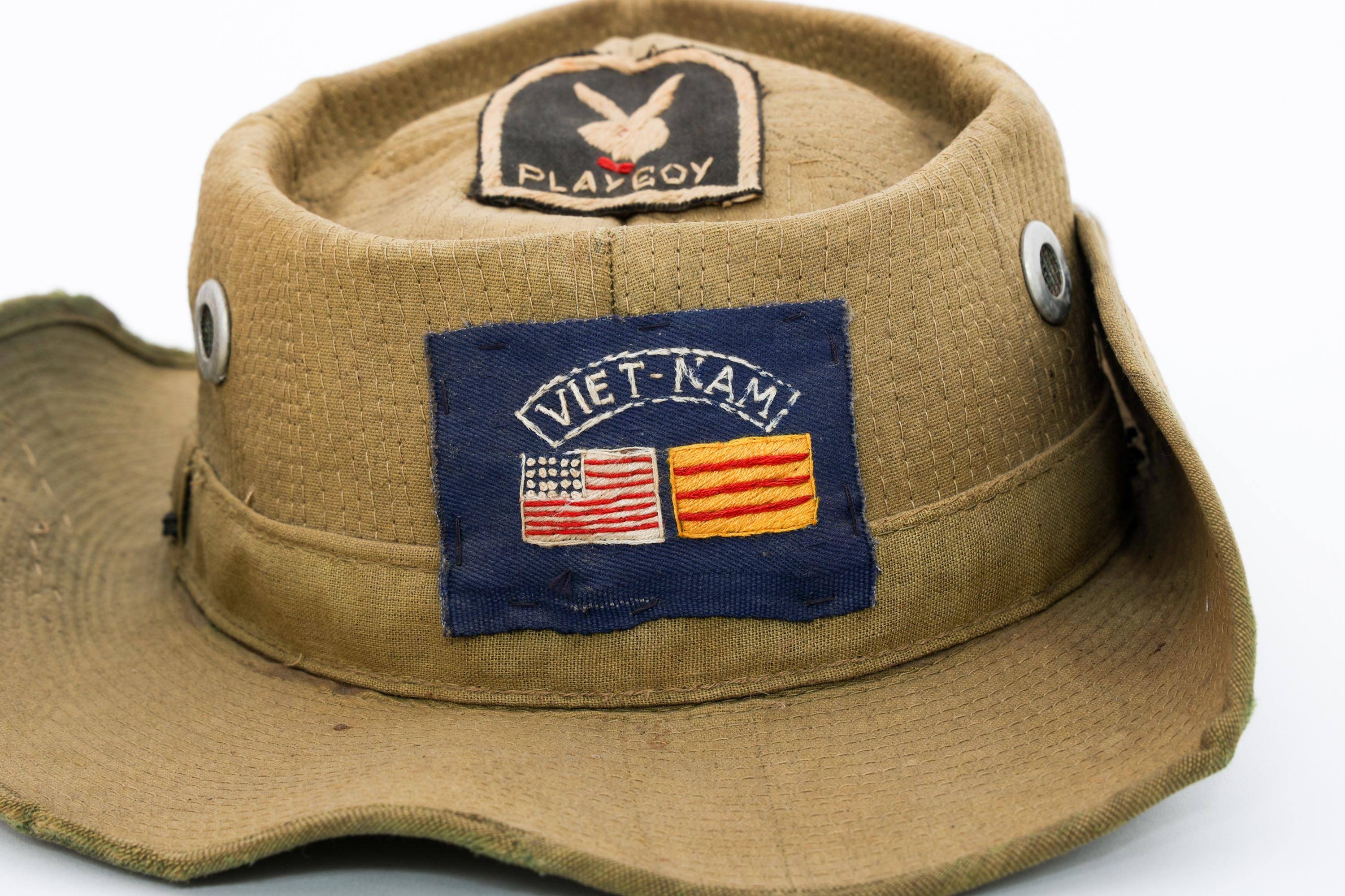VIETNAM WAR US AIR FORCE JUNGLE HAT & HARD HAT