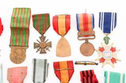 WWI - WWII WORLD MILITARY MEDALS & AWARDS