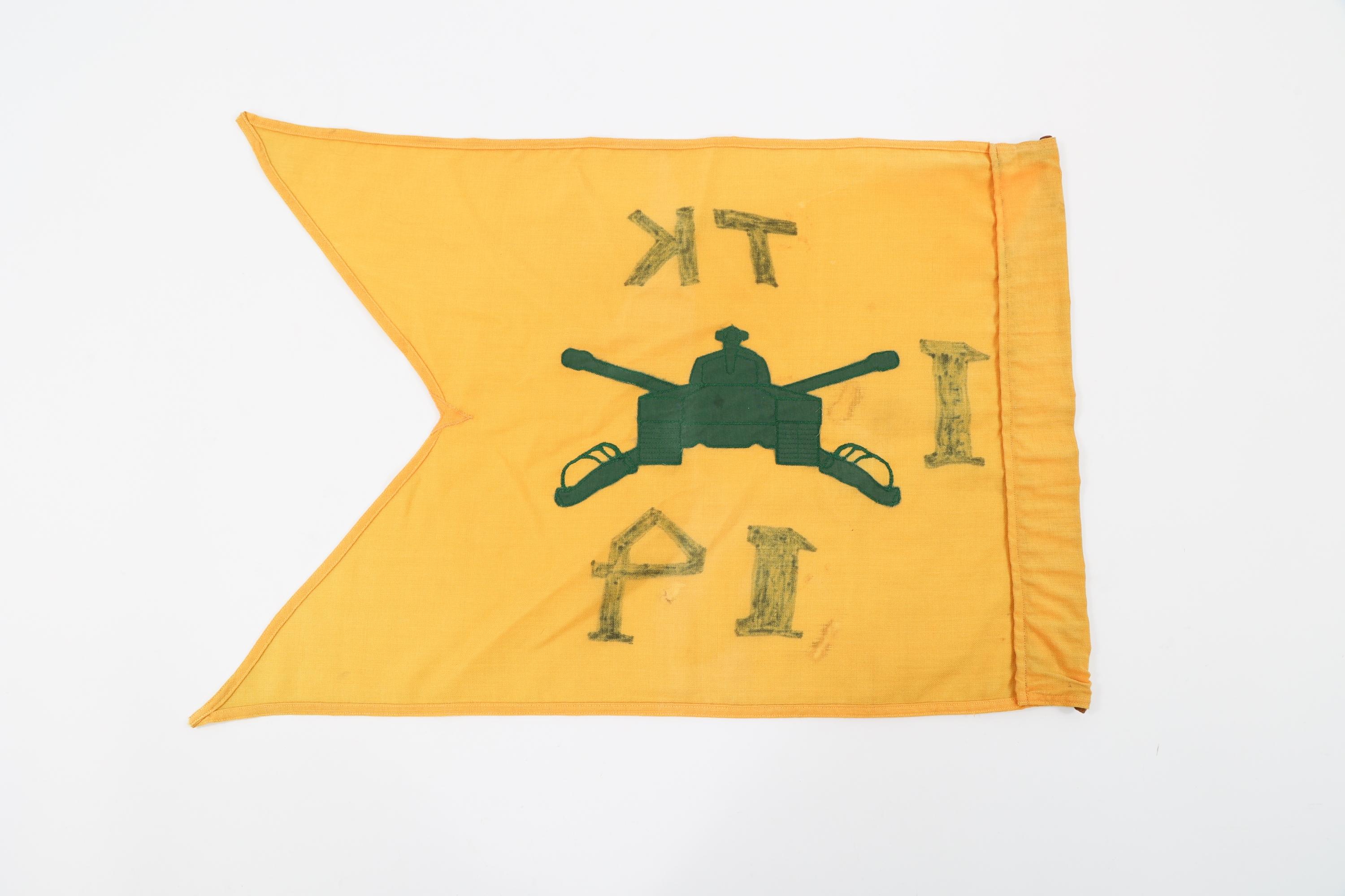 MODERN US ARMY CAVALRY GUIDON FLAGS