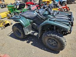 2000 YAMAHA kodiac 4x4 4 wheeler, runs