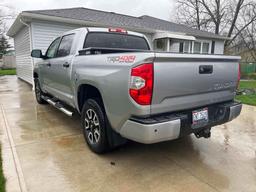 *One Owner* 2016 Toyota Tundra 4x4 Crew Max Pickup Truck with 15,206 Miles