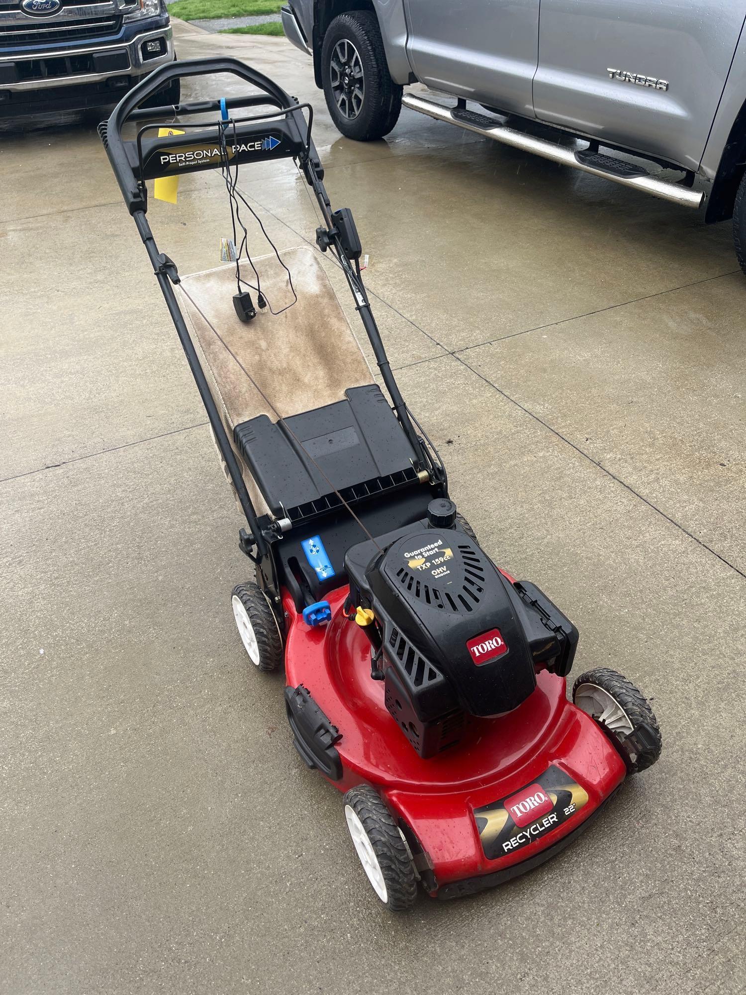 Toro Recycler 22in Self Propelled Push Mower with Electric Start