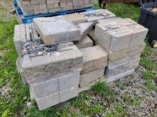 Landscaping stone/retaining wall block
