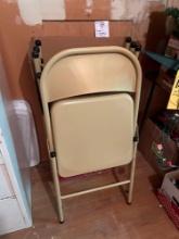 set of 4 Meco folding chairs, good condition